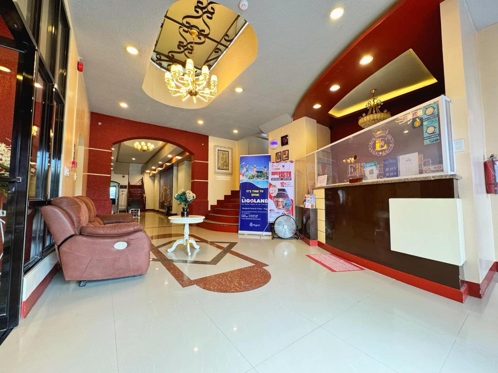 เอลิซาเบธ โฮเทล - นากา Hotel Pili  ภายนอก รูปภาพ