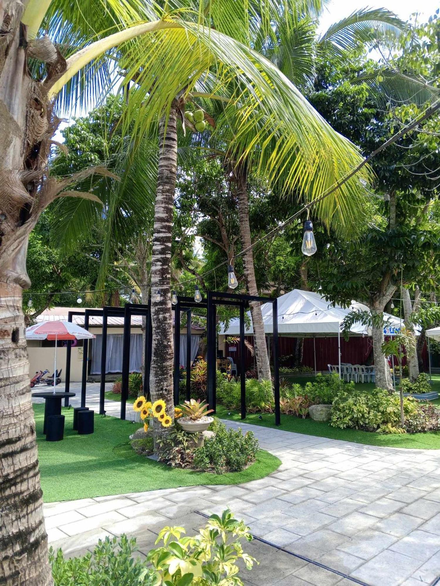 เอลิซาเบธ โฮเทล - นากา Hotel Pili  ภายนอก รูปภาพ