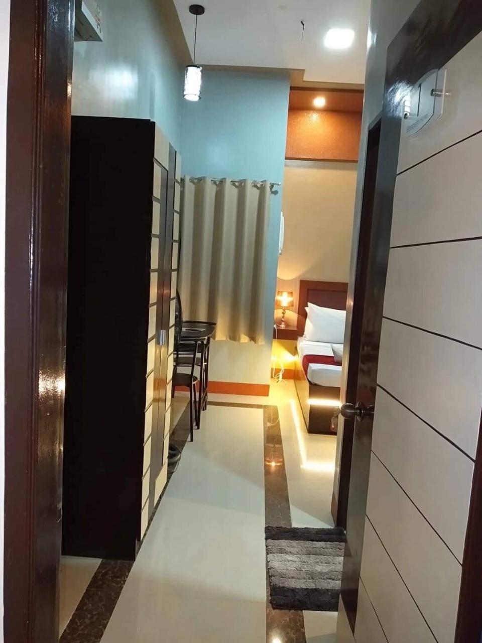 เอลิซาเบธ โฮเทล - นากา Hotel Pili  ภายนอก รูปภาพ