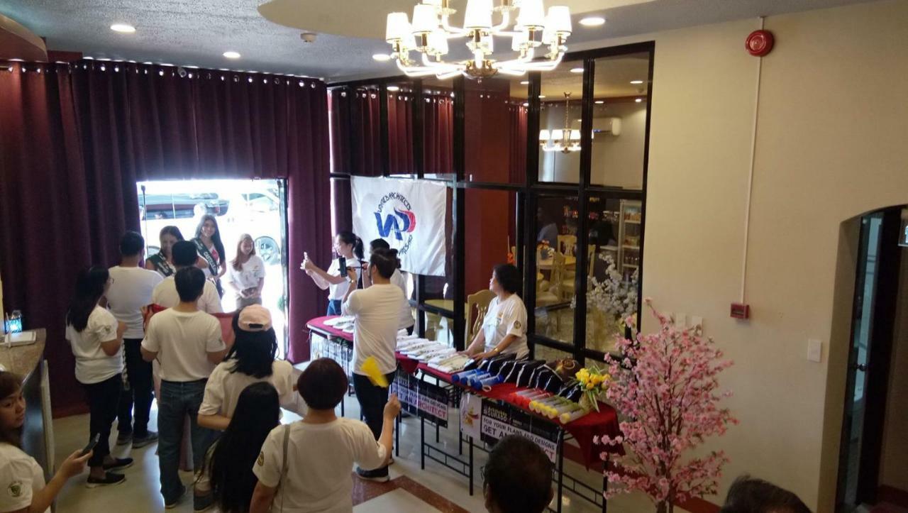 เอลิซาเบธ โฮเทล - นากา Hotel Pili  ภายนอก รูปภาพ